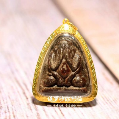 龙婆培2514六手必达掩面佛