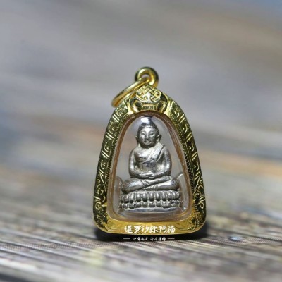 2529龙婆卡贤药师佛